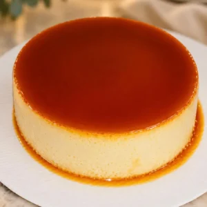 Round flan with caramel sauce